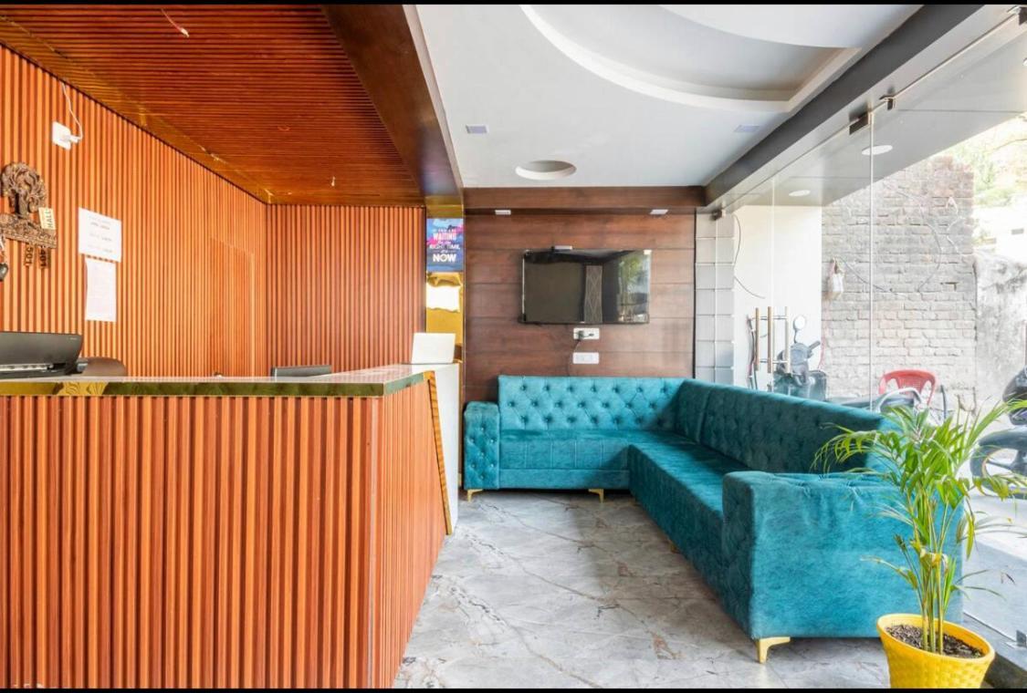 Hotel & Hostel Vimal Ganga Rishīkesh Buitenkant foto