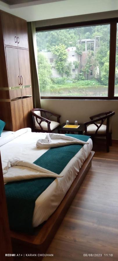Hotel & Hostel Vimal Ganga Rishīkesh Buitenkant foto